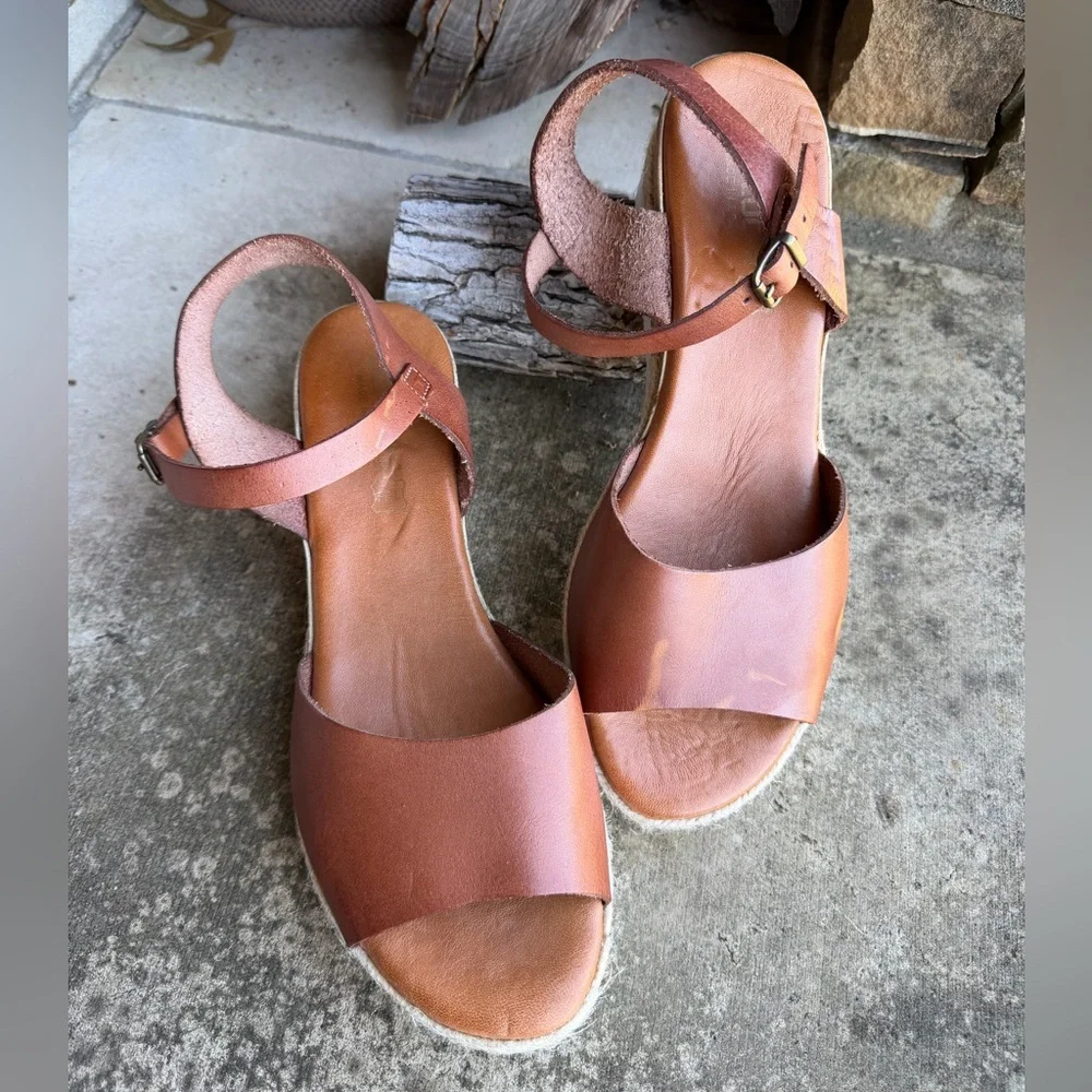 Bertuchi Women's Brown Leather Espadrille Wedge Sandals Ankle Strap Sz-40(9.5) P